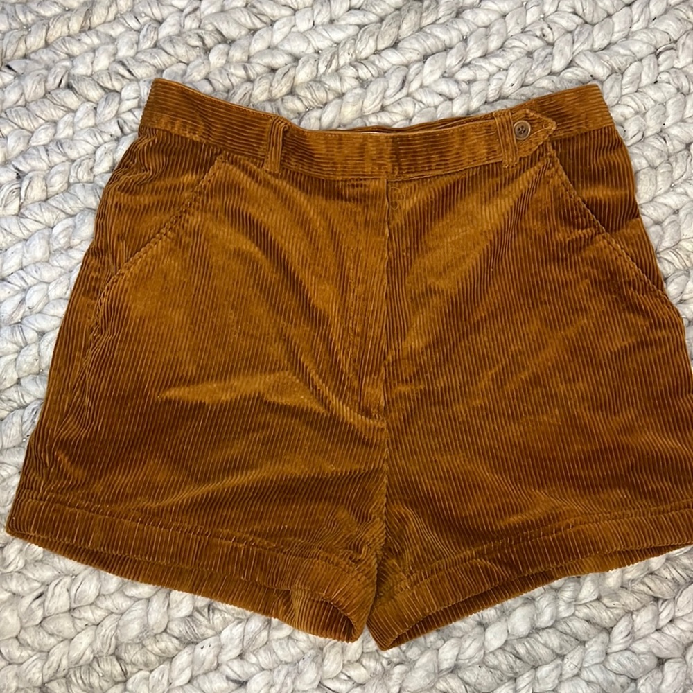 COPY - UNITED COLORS OF BENETTON Corduroy shorts - size 46